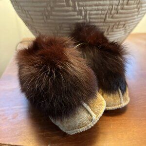 VTG Handmade Inuit Moccasin Baby Booties Slippers Fur Leather Canada Arctic Co